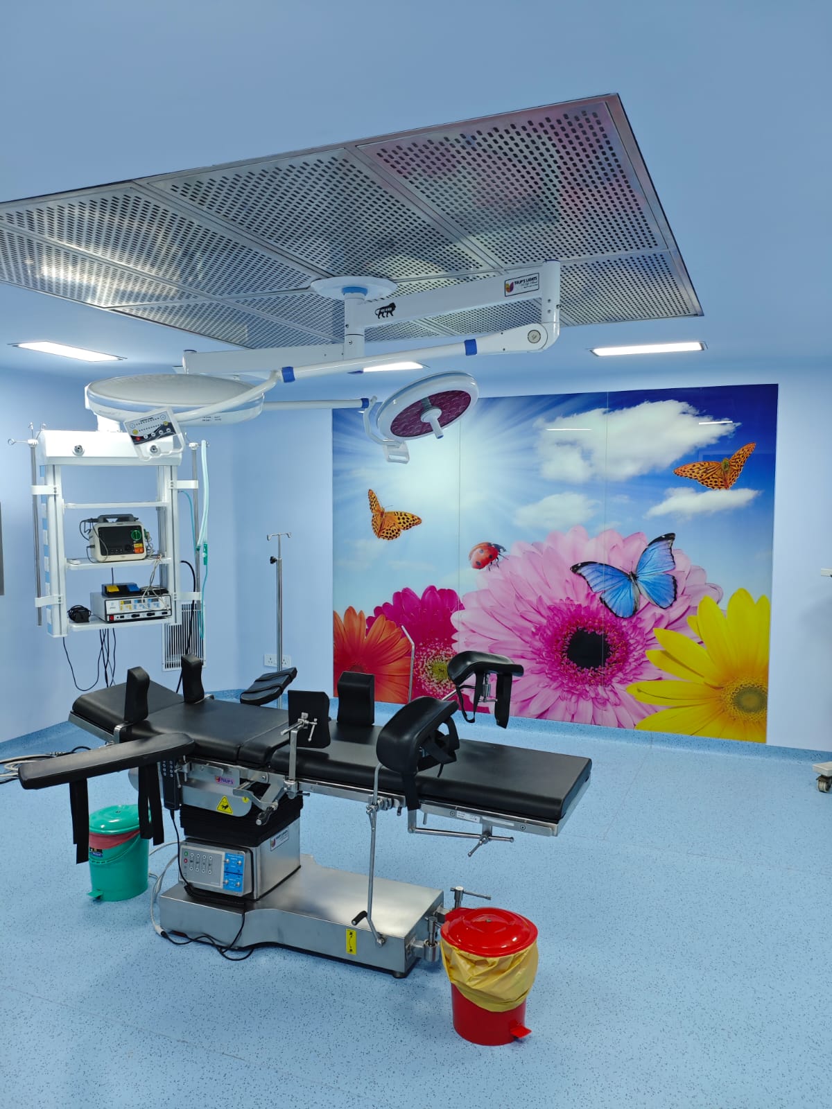 OPERATION THEATRE LED LIGHT